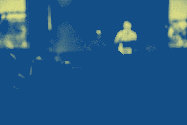 Image styllisée d'un ou une conférencière