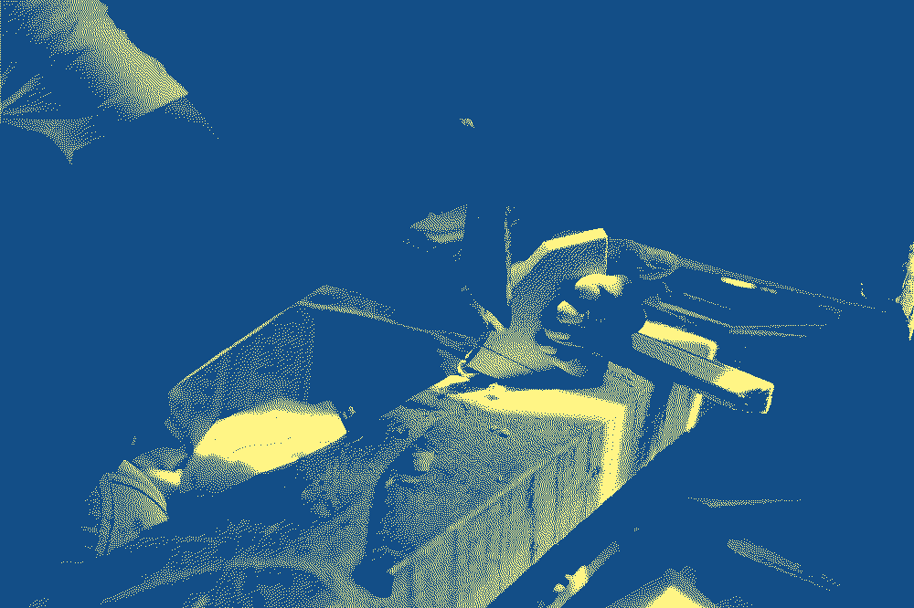 Un artisan qui travaille le bois